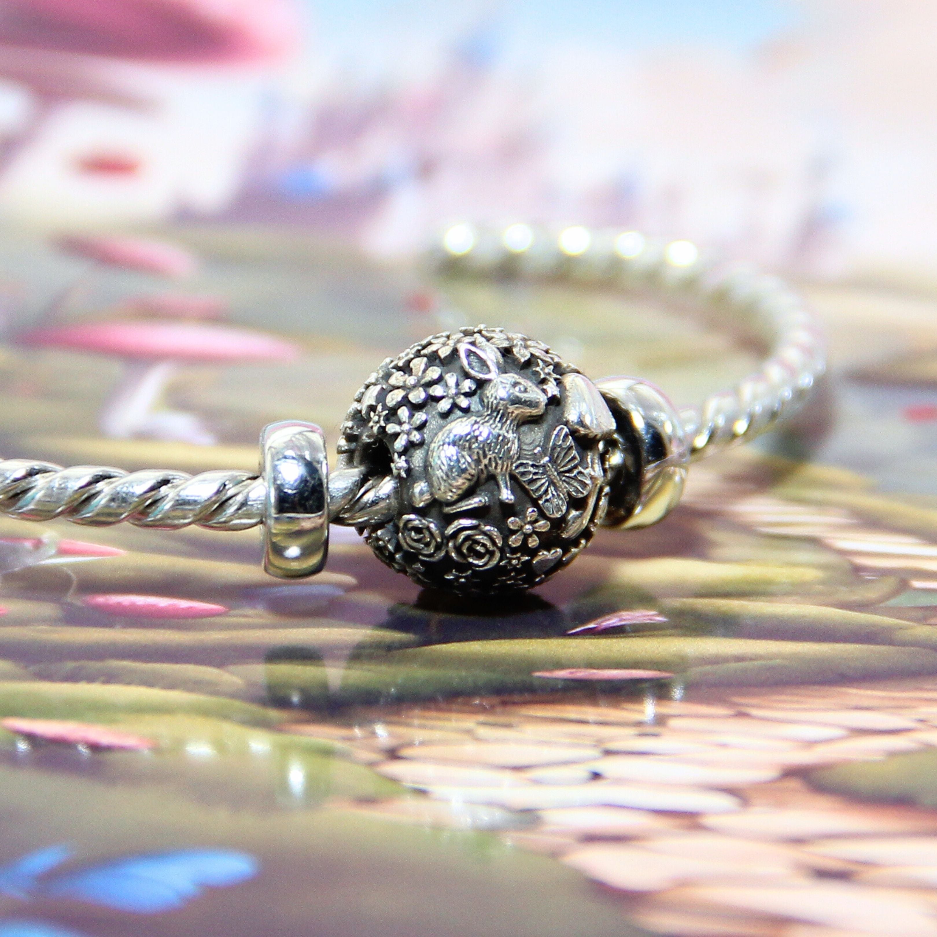 Minnie Rabbit Bead