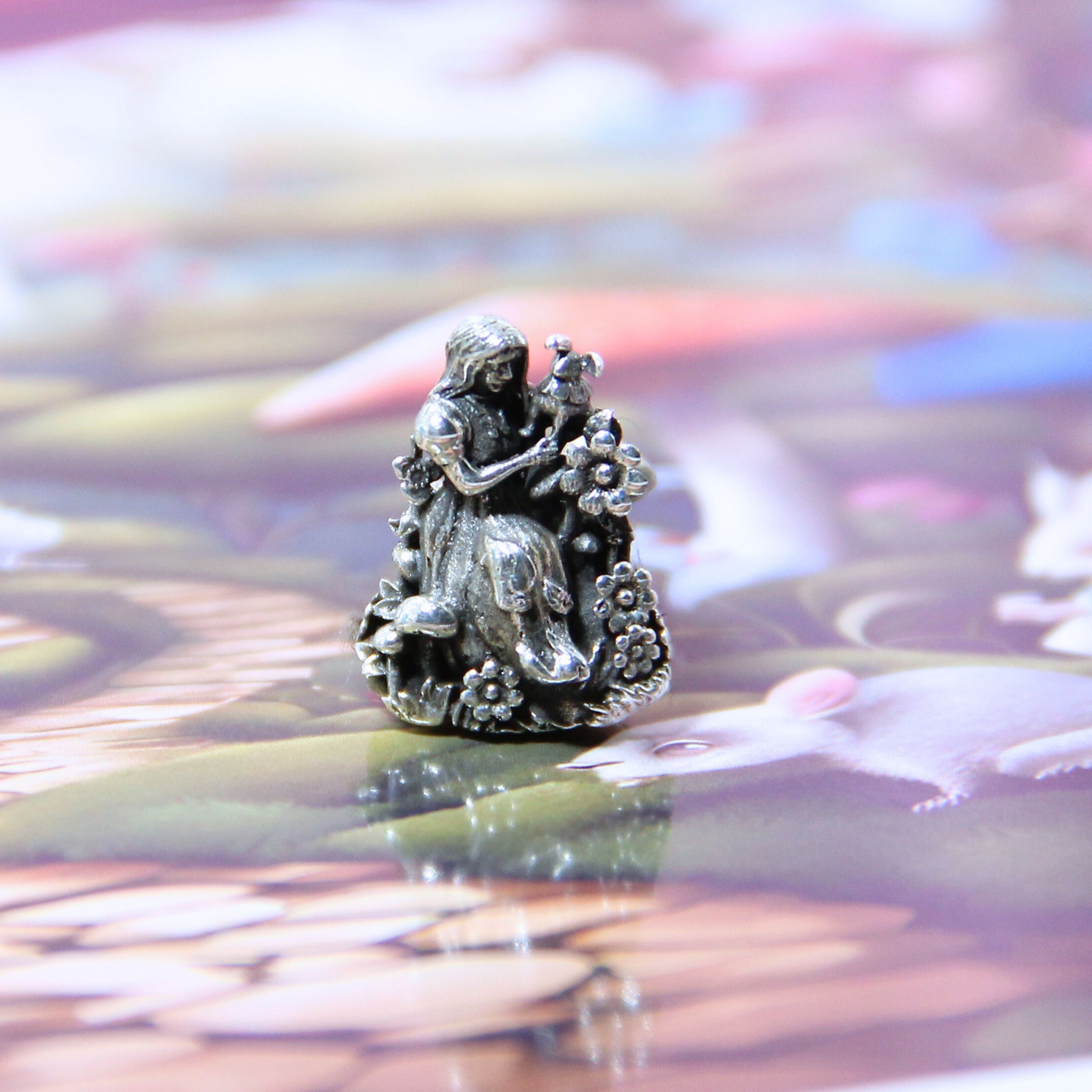 The Wonderland Spark Bead