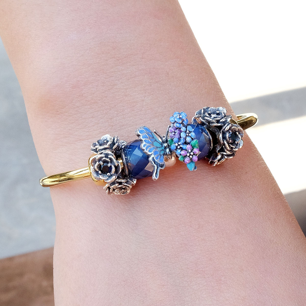 Camelia Flower Blue Sapphire Spacer