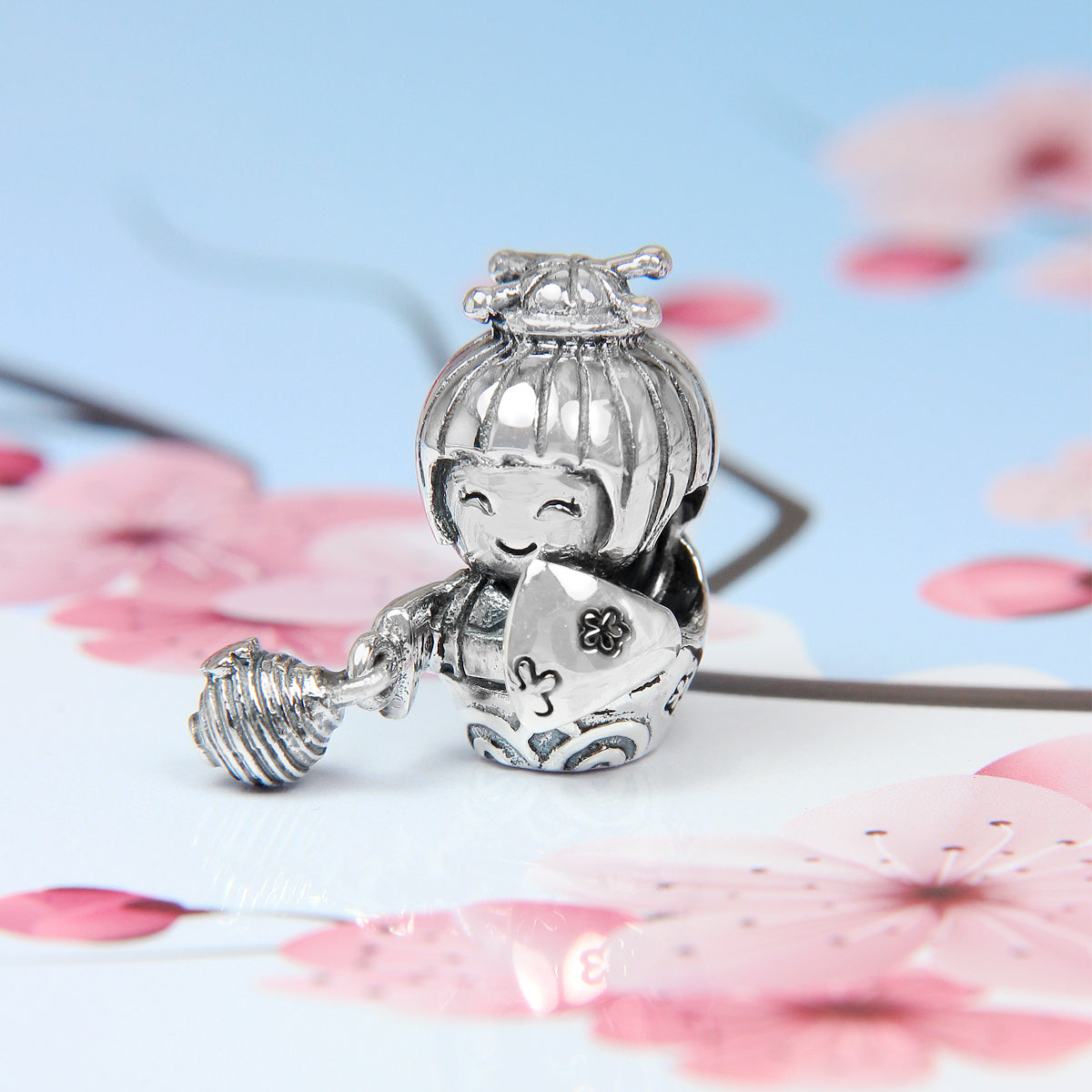 Aino Doll Bead