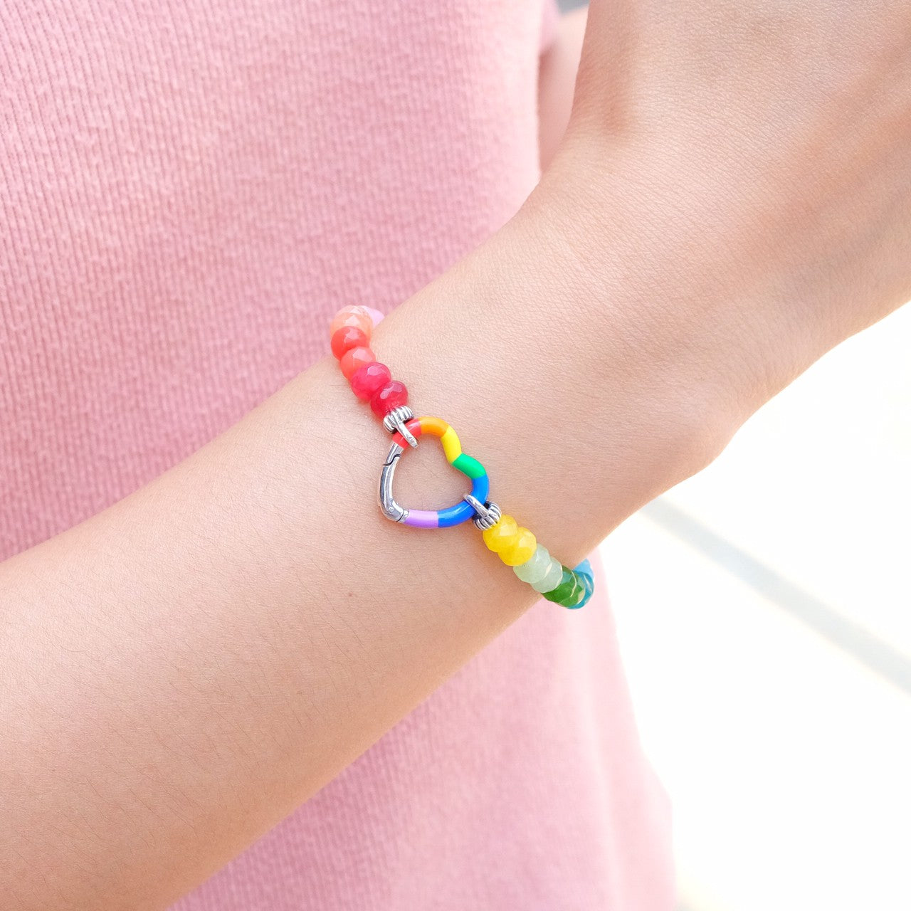 เล่น Rainbow Quartz Bracelet