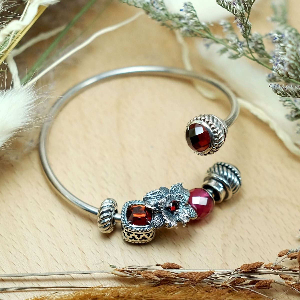 Garnet Bangle Lock