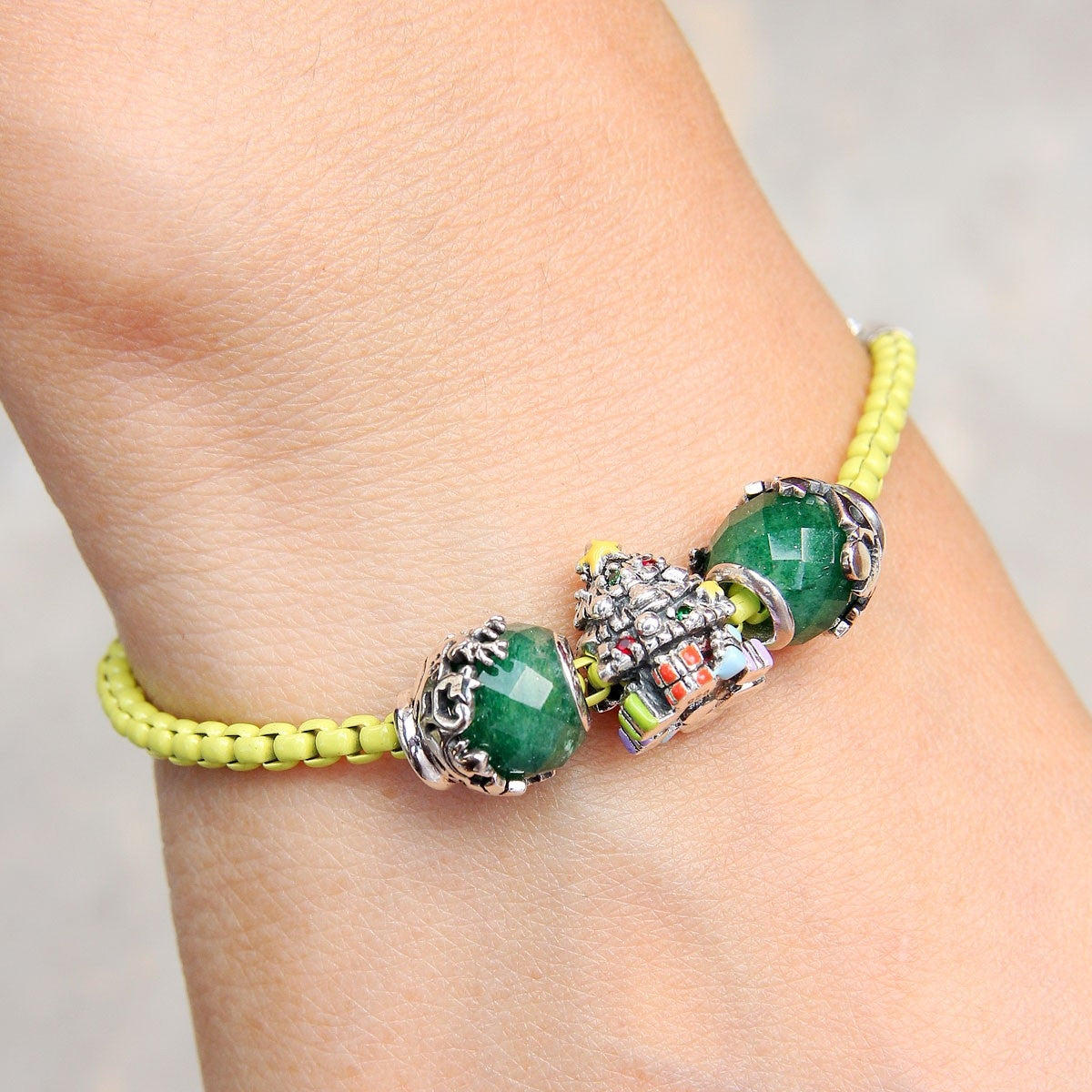 Green Envy pop bracelet