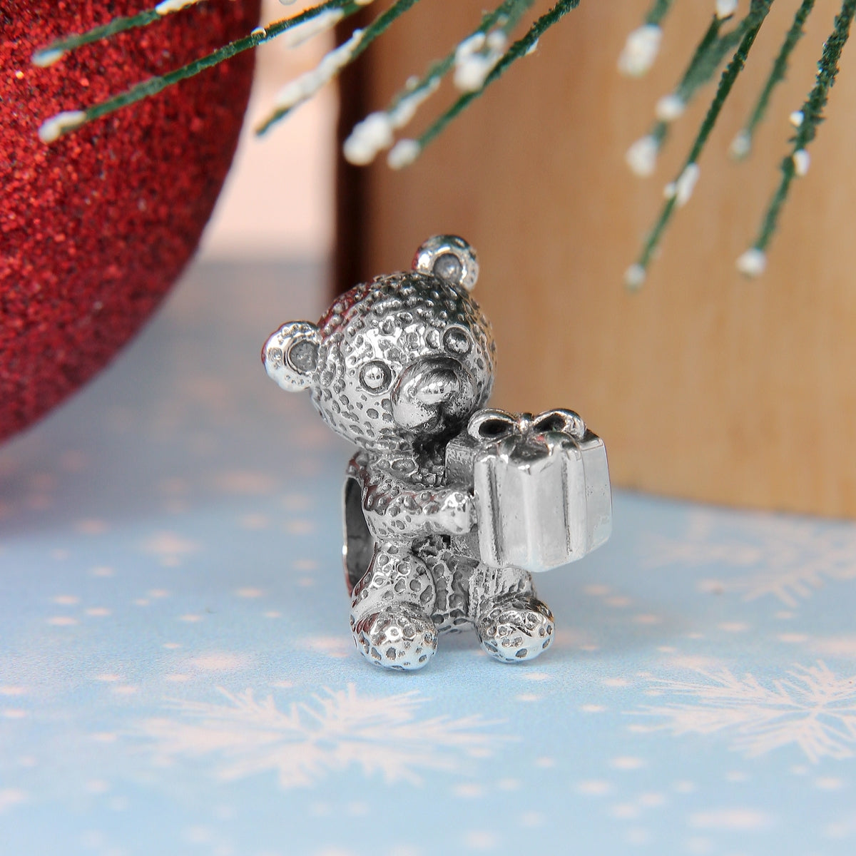 Teddy Giftbox Bead